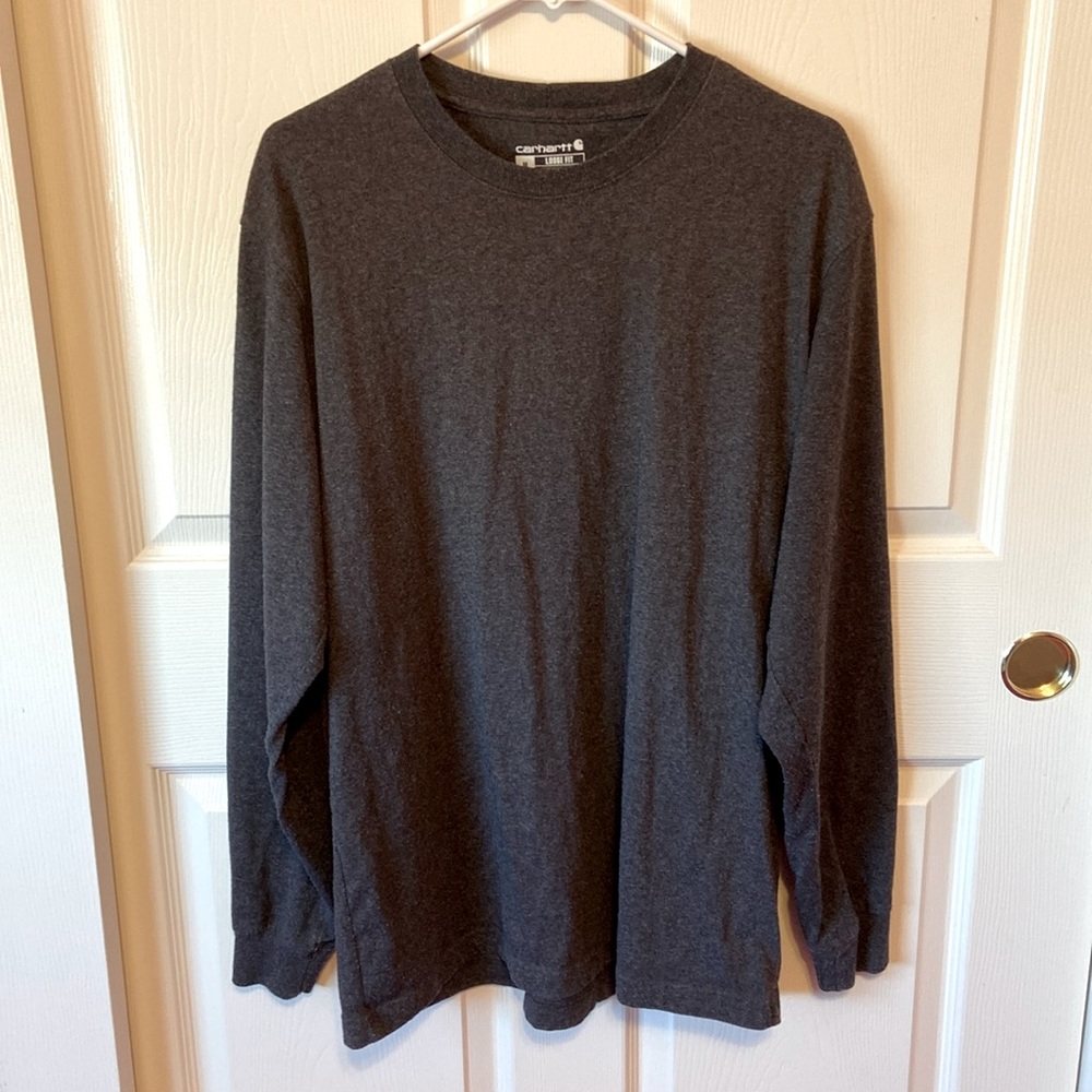 Carhartt Loose fit Long Sleeve Tee. Pre-Owned, Good Condition. Men’s Size M